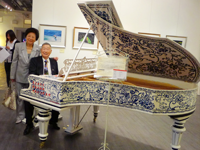 曾瑞北捐贈一架135年歷史的古董藝術鋼琴給聖約翰科大