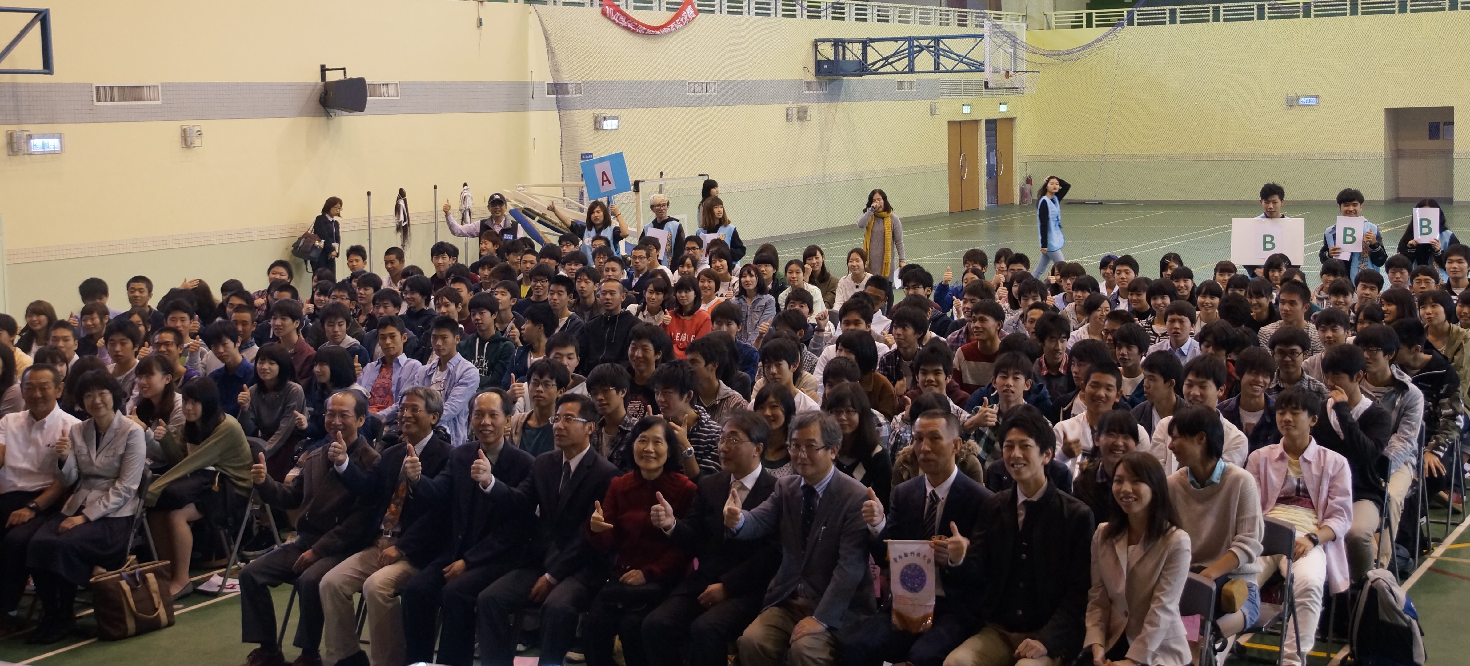 日本神奈川湘南高校共有374位師生抵台