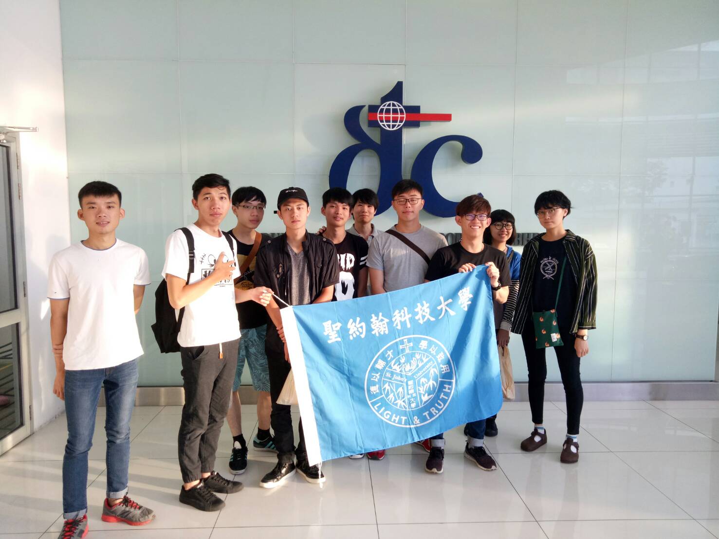 今年共有5位台灣學生與5位馬來西亞學生赴檳城杜甫科技實習