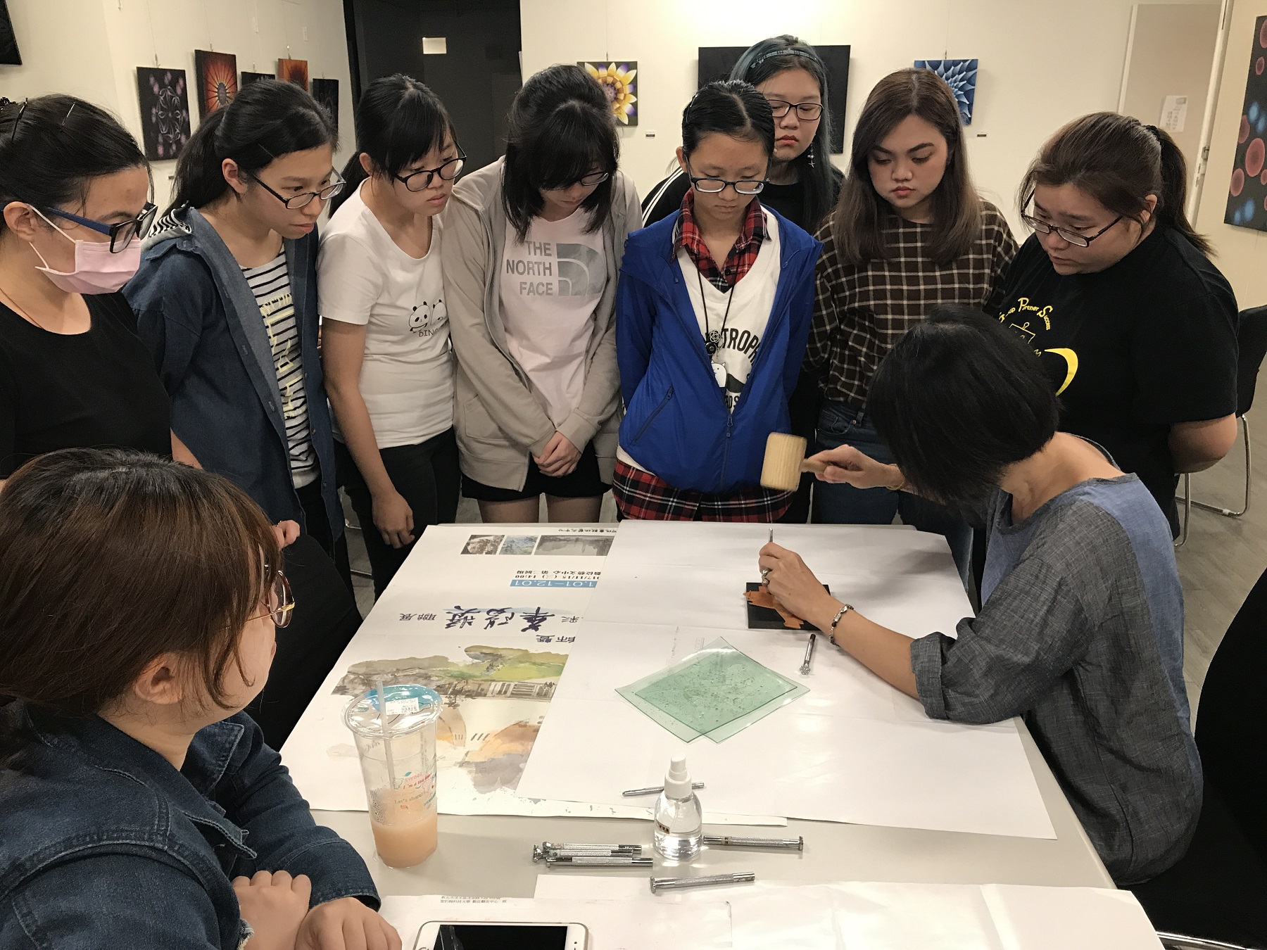2018年11月陳春燕老師帶領微學分--文創皮雕實作課程