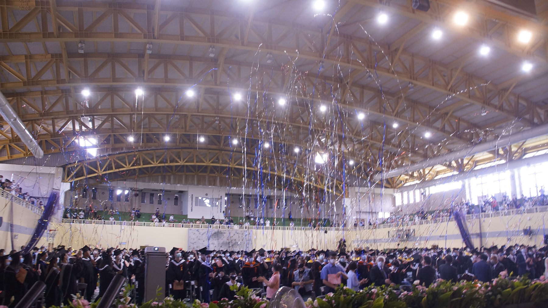 聖約翰科技大學舉行108學年度畢業典禮，場面盛大溫馨。