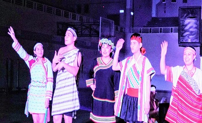原創文化社藉由臺灣原住民族族服時裝秀，使台下觀眾更深入認識台灣原住民族的族服傳統文化。