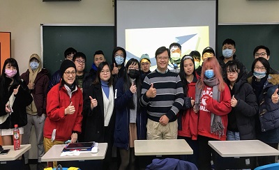 本學期邀請談良辰老師開設「倫理學導論」課程，帶領同學認識中國與西方倫理學的演進及各種倫理學理論於當代議題的應用。