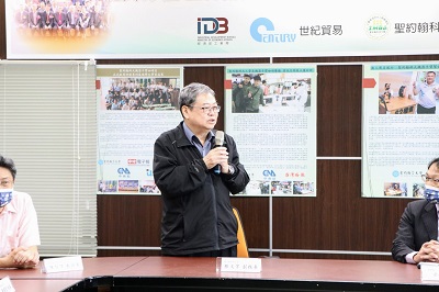 張文宇副校長希望參訓同學把握機會好好學習，也感謝鄭世維總經理對母校的支持。