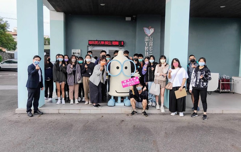 聖約翰科技大學學務處體育衛生保健組舉辦2場次「台灣不二衛生套知識館」參訪活動。