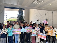 陪伴孩子看見希望 聖約翰科大聖誕義賣送暖弱勢兒少