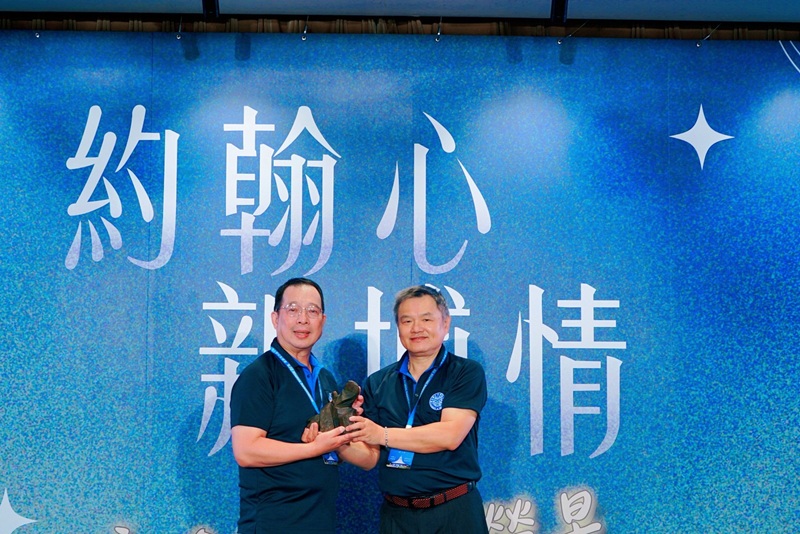 /></td>                </tr>              <tr>                <td colspan=