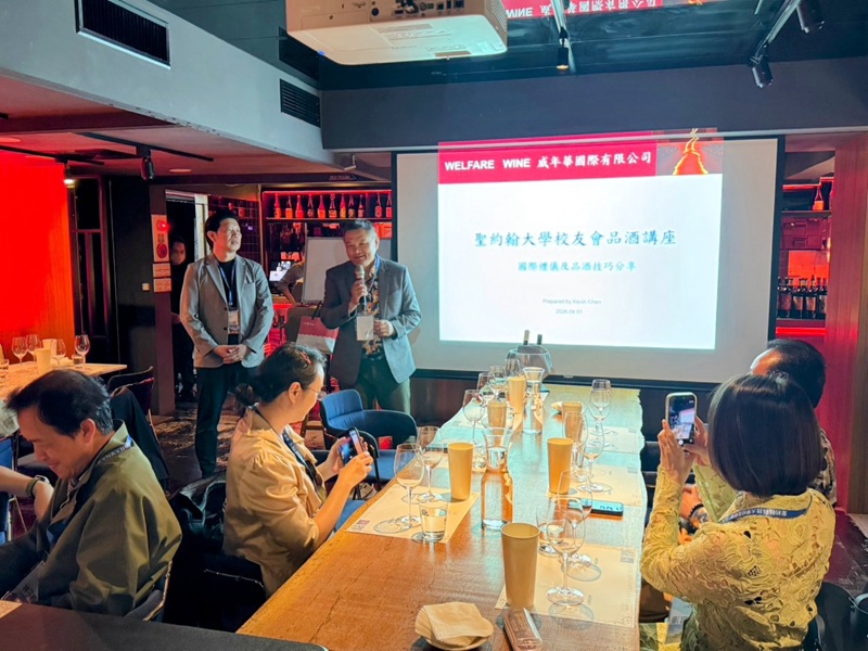 /></td>                </tr>              <tr>                <td colspan=